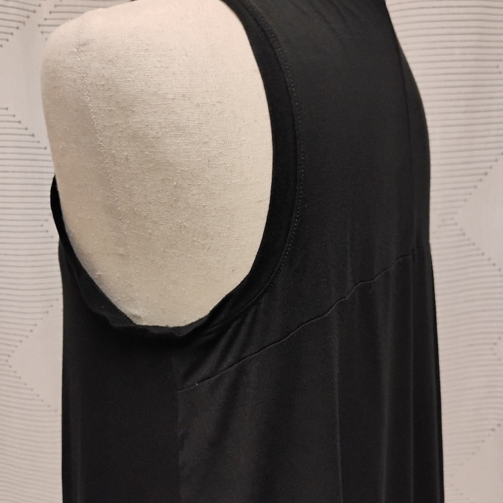 Time And Tru Women's Black Sleeveless V-Neck Tank Top Rayon Blend Size Medium 8 - Picture 4 of 9